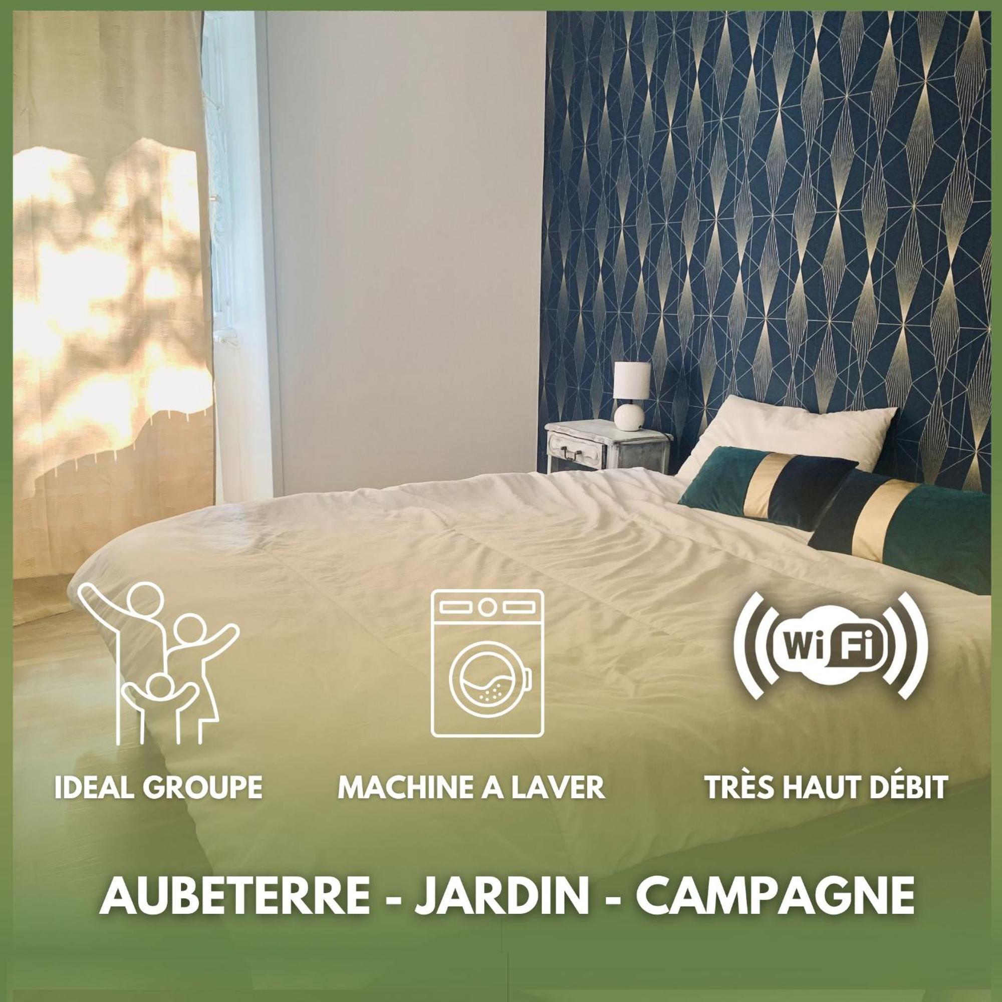 Maison 2 Chambres- Grand Jardin-Wifi - Au Coeur Du Village Aubeterre -Visites- Conciergerie J&N Kültér fotó